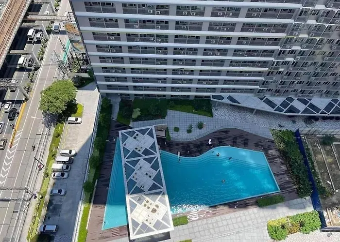 Apartment 1br W/ Balcony Near Megamall: The Admiral's Lounge *