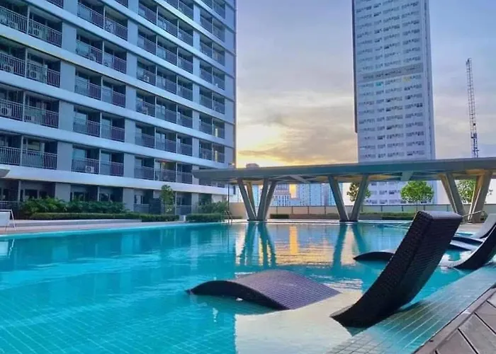 Apartment 1br W/ Balcony Near Megamall: The Admiral's Lounge Manila