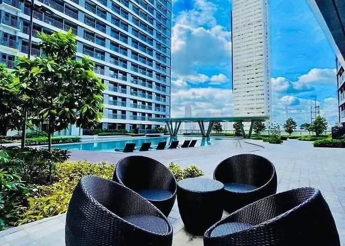 Apartment 1br W/ Balcony Near Megamall: The Admiral's Lounge Manila