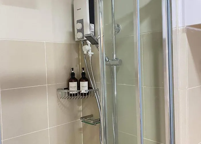 Apartment 1br W/ Balcony Near Megamall: The Admiral's Lounge