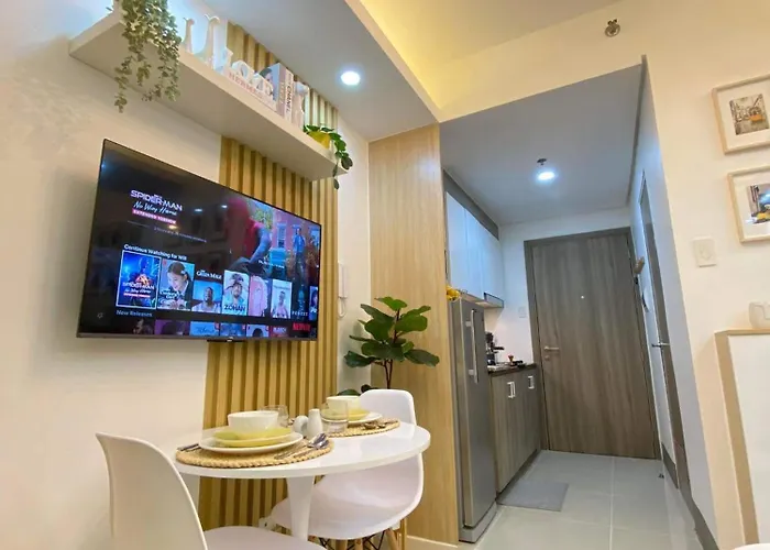 Apartment 1br W/ Balcony Near Megamall: The Admiral's Lounge *