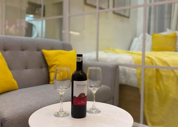 Apartment 1br W/ Balcony Near Megamall: The Admiral's Lounge Manila