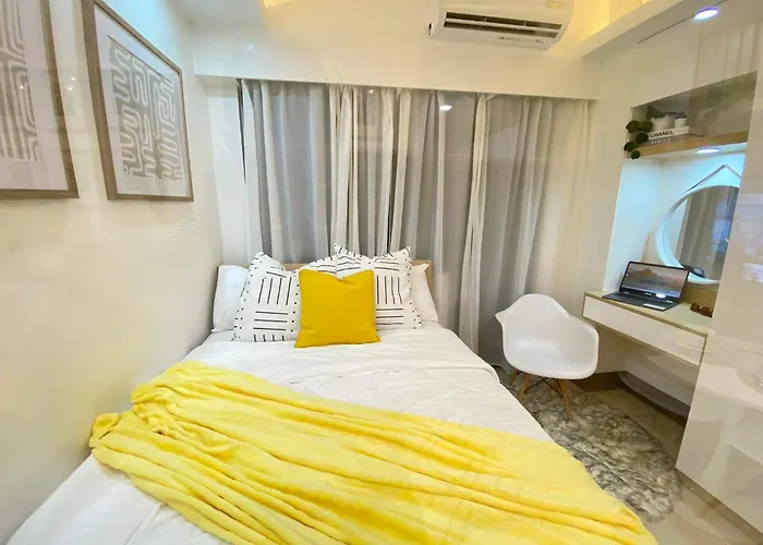 1br W/ Balcony Near Megamall: The Admiral's Lounge Manila