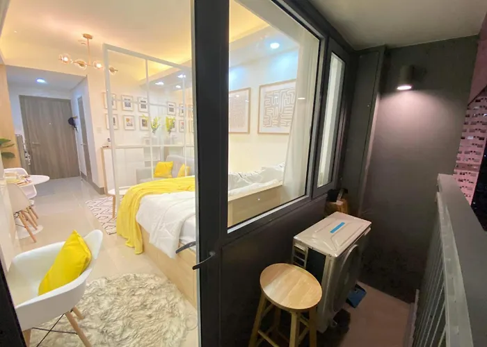 1br W/ Balcony Near Megamall: The Admiral's Lounge Manila