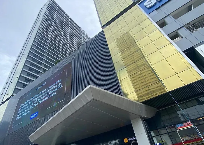 1br W/ Balcony Near Megamall: The Admiral's Lounge *